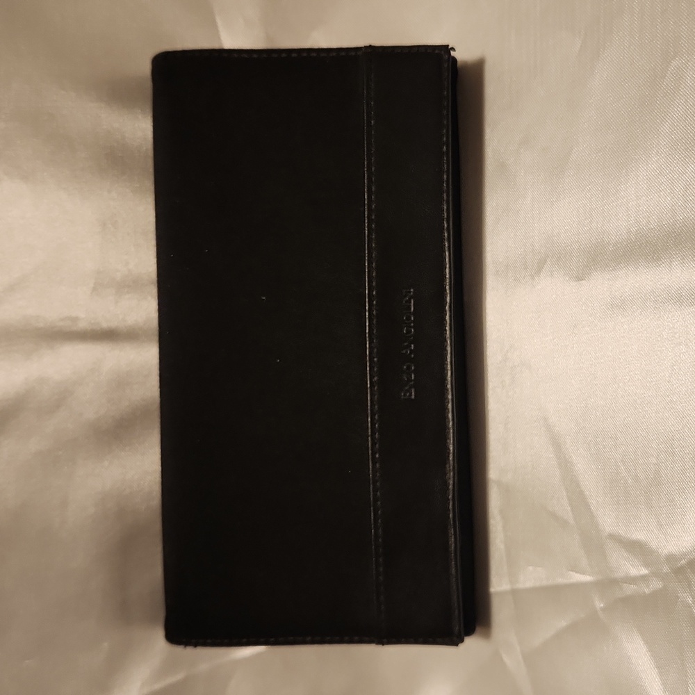 Enzo Angiolini Black Suede Wallet EUC